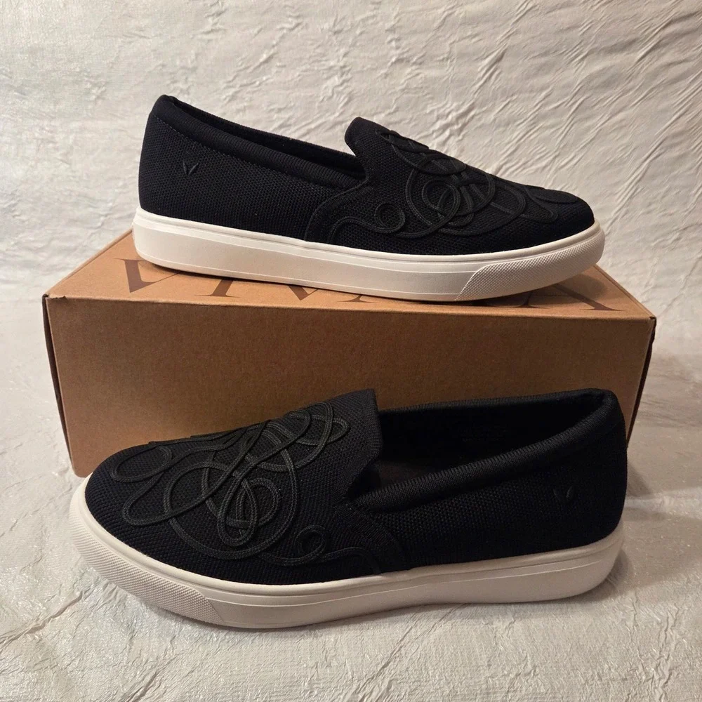 VIVAIA Black Embroidered Knit Slip On Sneakers Water Repellent Size EU 41 US 9.5